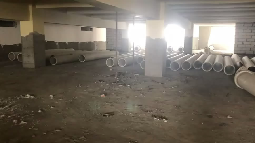 酸纺连廊进回酸管道安装现场【视频】